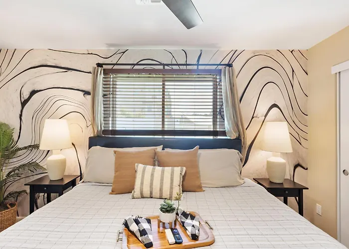 80th Place Holiday home *